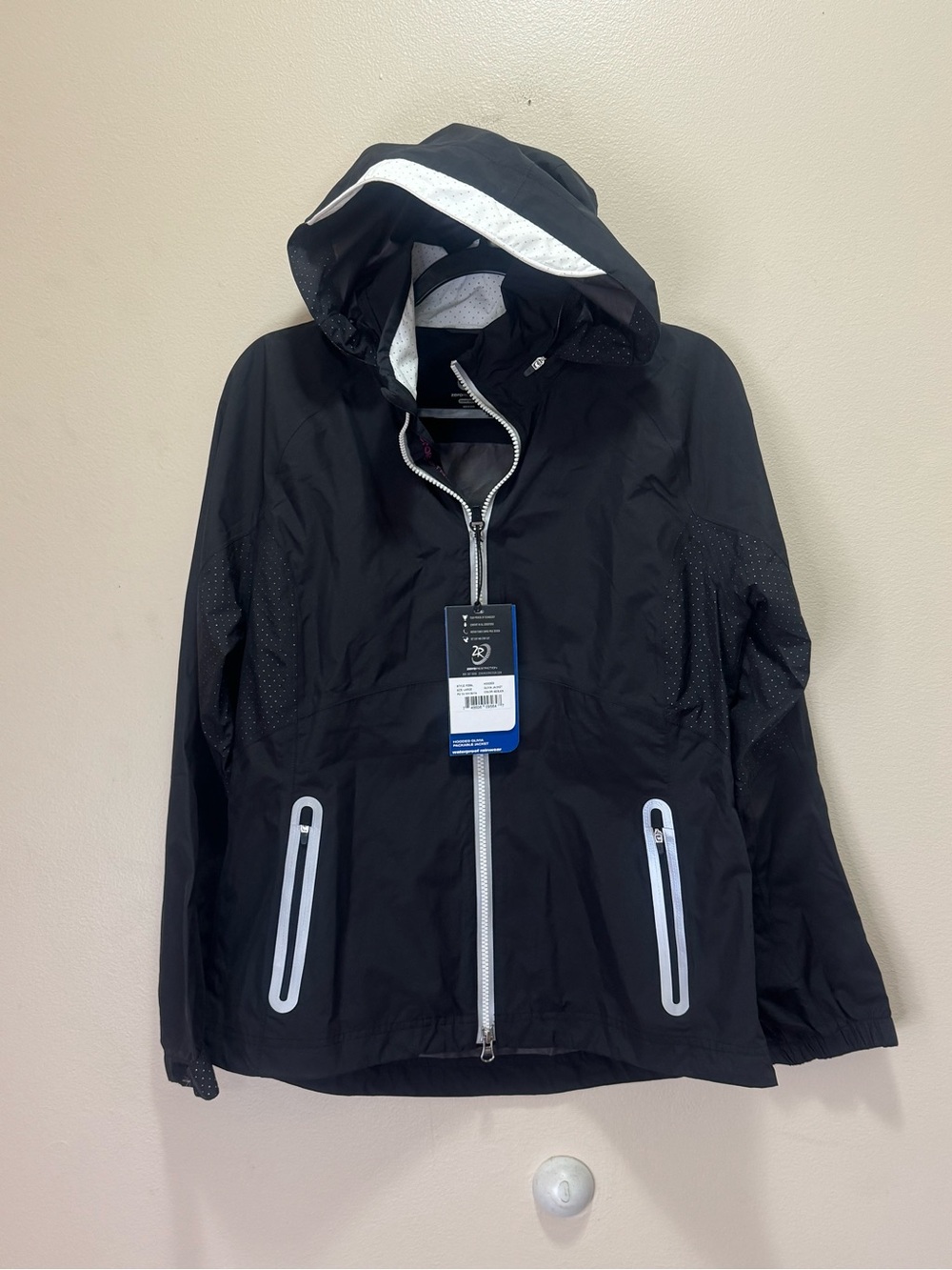 NWT Zero Restriction Olivia Waterproof Hooded Jacket